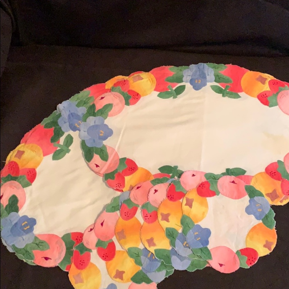 Vintage pastel placemats and Napkins 6 piece set